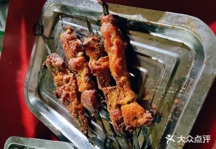 大漠奇香馕坑肉馕坑肉图片