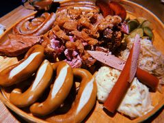 普蘭达大肉盘-普兰达德国餐厅·德式脆皮烤猪肘·自酿啤酒(观唐店)