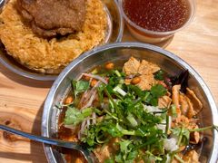 -柳州肥姨妈大骨螺蛳粉(东靖路店)