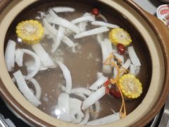 -四点金粥底火锅(沂州里店)