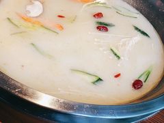 -佬土鹅肠火锅(解放路店)