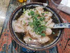 招牌野馄炖-老谢野馄饨(延安路店)