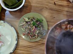 特色拌鱼皮-东镇老火锅(长春路首店)