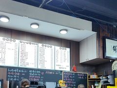 -何太太馄饨面铺(大浒东苑店)