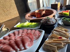 -滇釜火锅·能喝汤的火锅(车公庄店)