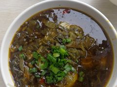 酸菜肉丝米线-秦云老太婆摊摊面(园博园店)