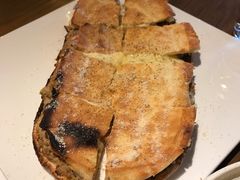 金枪鱼爆浆披萨-造精酿餐厅