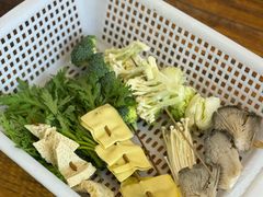 -万记麻辣烫国展总店