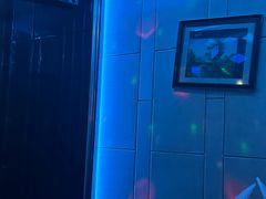 -蓝尊量贩(黄河路店)