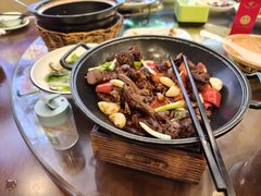 -自游人·美食一楼