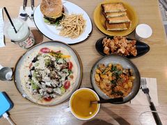 -HELLO 27 意面·沙拉·帕尼尼