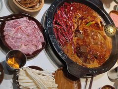 -卤校长老火锅(杨家坪直营店)