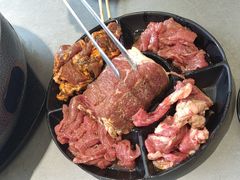 -啊美丽炭火烤肉(滑翔一店)