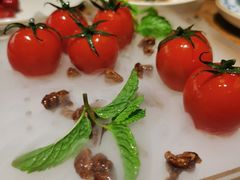 番茄脆菇沙拉-小大董·烤鸭(王府井apm店)