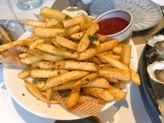 -斯普汇生蚝牛排馆(中骏世界城店)