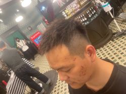 -海文先生国潮烫染男士理发馆