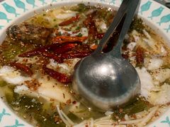 -姚姚酸菜鱼·金戈戈香港豉油鸡(喜荟城联名店)