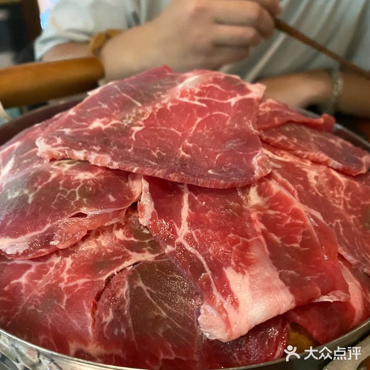 三月的烟雨飘摇到南方
