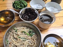 -正宗杨记普洱酸醋米线(总店)