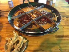 -岗上渣渣老火锅(两路口店)