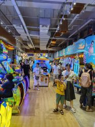 -探奇乐园蹦床公园(日月广场店)