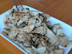 -莲餐厅·湖北菜·潜江小龙虾店(愚园路店)