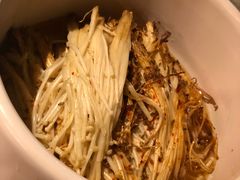 烤金针菇-沪小胖小龙虾(淮海中路旗舰店)