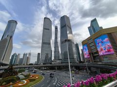 -陆家嘴空中步行连廊