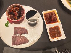 -艳阳天民俗村(公园路店)