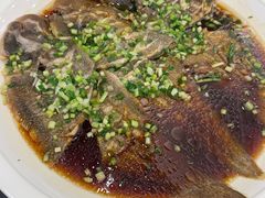 -新丁香海鲜酒店(银海商贸城店)