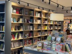 -魔方城市书房(中街益田店)