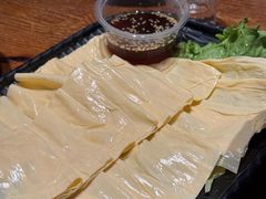 凉拌现做豆油皮-鱼头泡饭·湖北菜·非物质文化遗产(岳家嘴总店)
