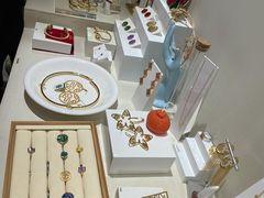 -LADY FAFA(巨鹿路陕西南路路口店)
