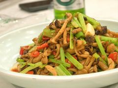 -鑫巴蜀小镇 · 水煮鱼专研店(玉桥店)