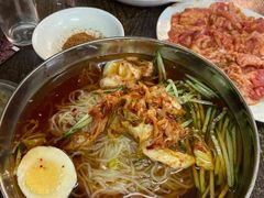 -韩风烤牛肉冷面店
