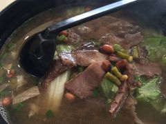 -龙记桂林米粉(财满街店)