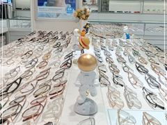 -潘多拉眼镜·蔡司依视路明月(潘家园店)