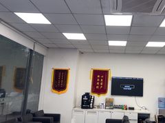 -TESLA 特斯拉(深圳坂田特斯拉中心)