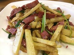 土豆条煸牛肉-德居源