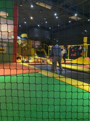 -蹦蹦跳跳(新奥购物中心店)