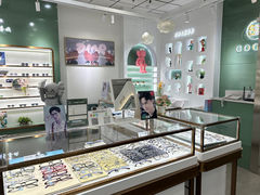 -GOOMI久米眼镜·蔡司·依视路·明月官方授权店(龙德紫金店)
