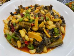 鳝鱼烧牛蛙-椒香川流不息川菜馆(二七北路店)