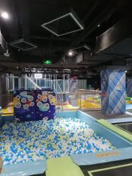 -反弹蹦床公园·亲子乐园·团建·派对(青岛融创茂店)