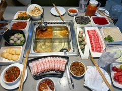 -海底捞火锅(杭州滨江九宜城店)