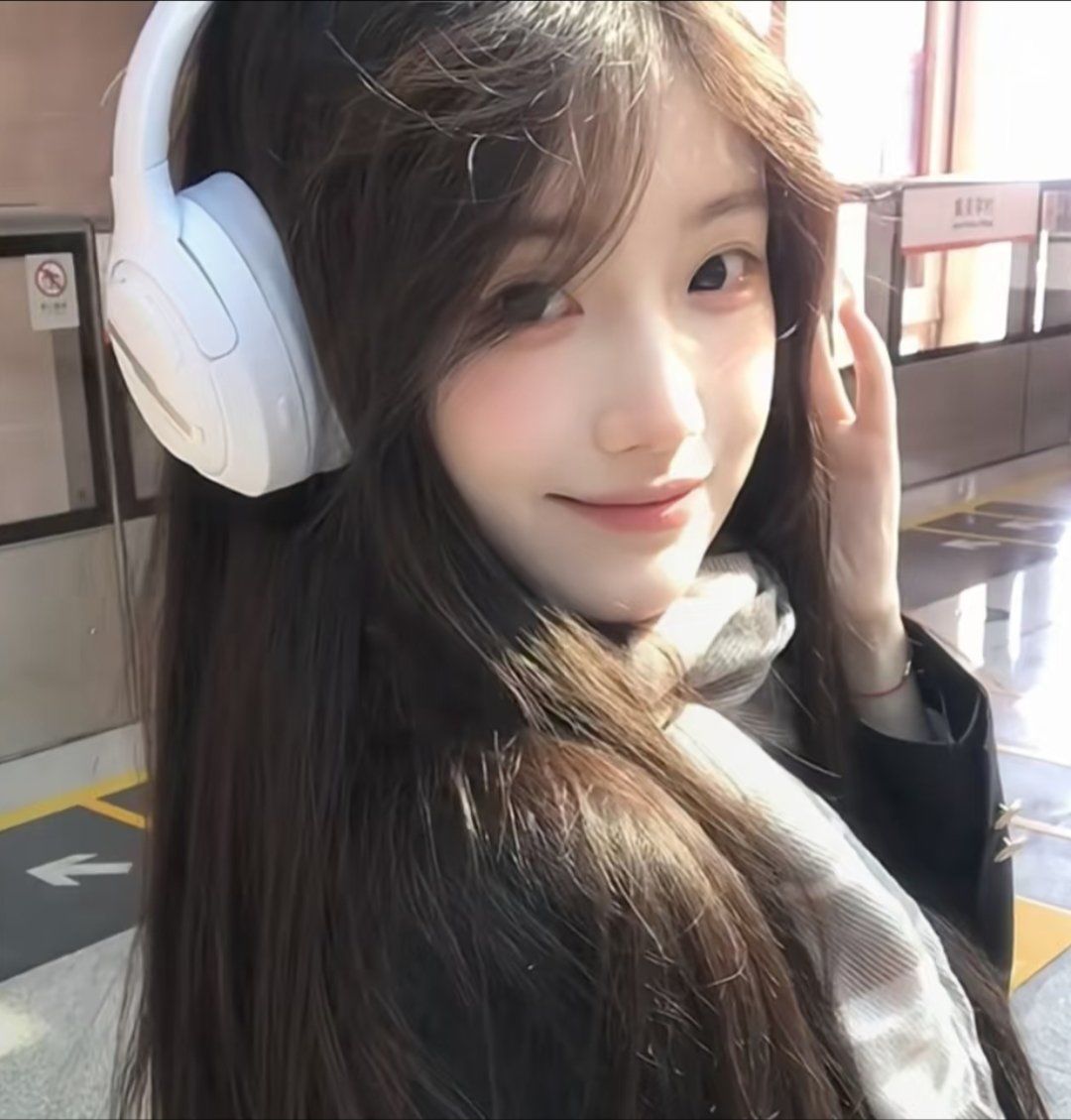 清新简约女头像