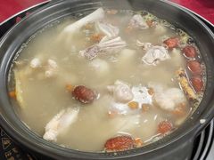 -花苑美食横琴生蚝火锅(拱北粤华路店)