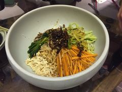 鸡丝凉米线-云海肴·汽锅鸡·云南菜(天津国金汇店)