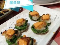 蟹黄墨鱼饼-龙桥私厨·姜花菊花过桥鱼·顺德菜(容桂店)