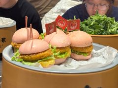 -龍歌自助小火锅(黄岛吾悦店)