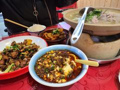 -冯烫烫跷脚牛肉·川菜小馆(武胜西街店)
